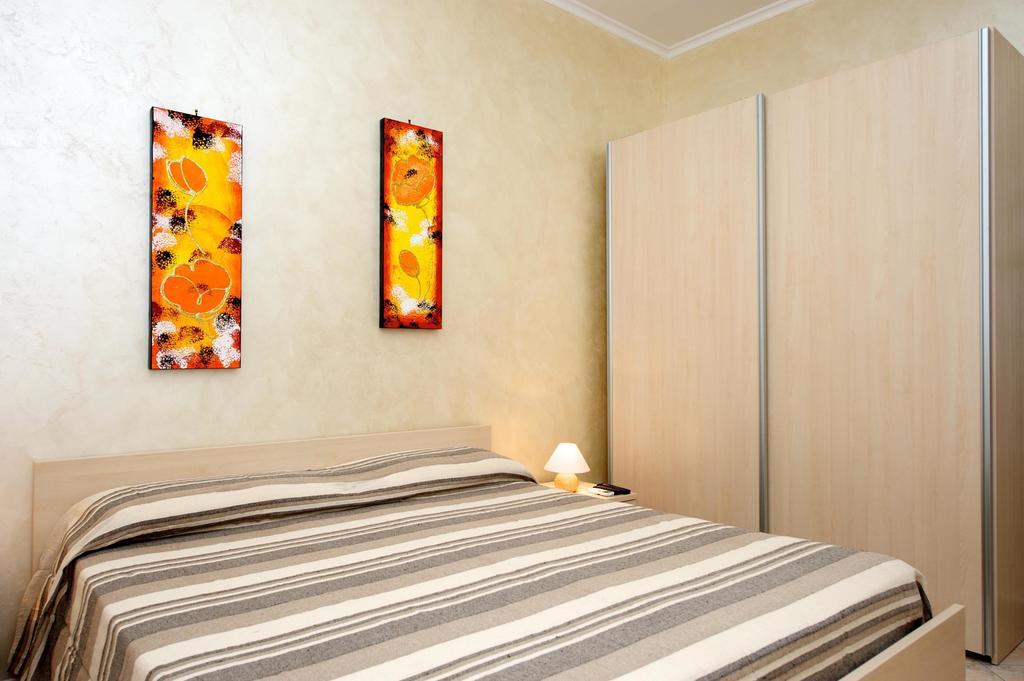 Guesthouse Holiday And Rome Roma Exterior foto